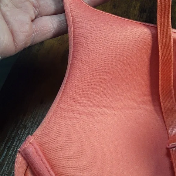 NWOT Secret Treasures 40C Coral Beautiful Padded underwire Gorgeous Bra - Picture 8 of 14
